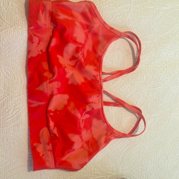 Sports bra - Picture 1 of 3